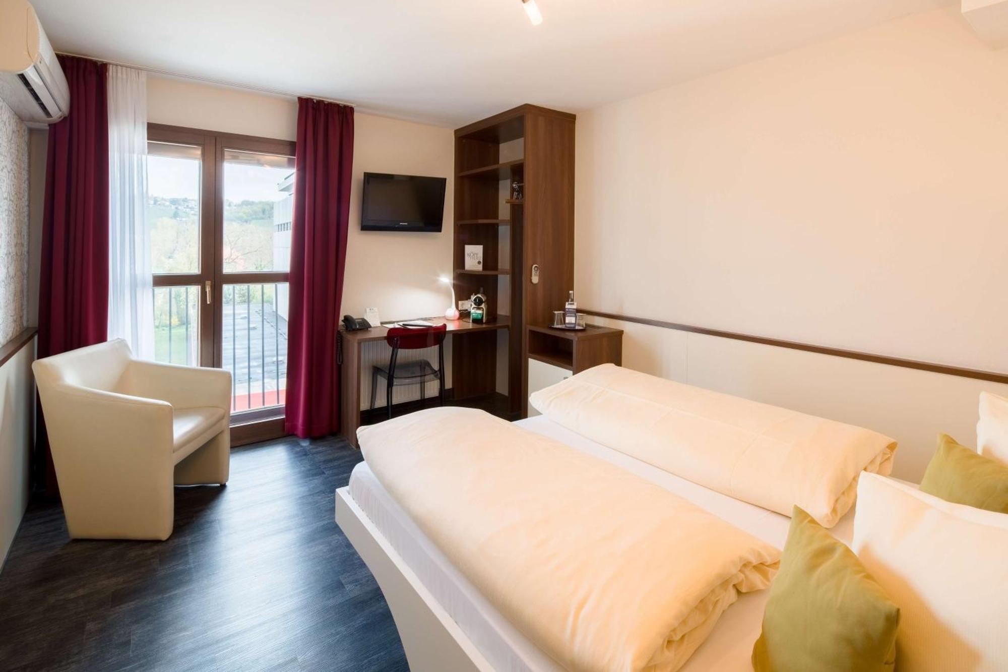 Best Western Hotel Wuerzburg-Sued Buitenkant foto
